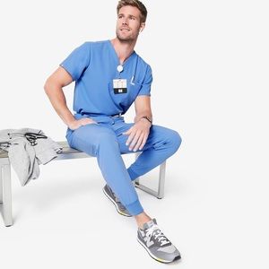 Figs men’s scrub set